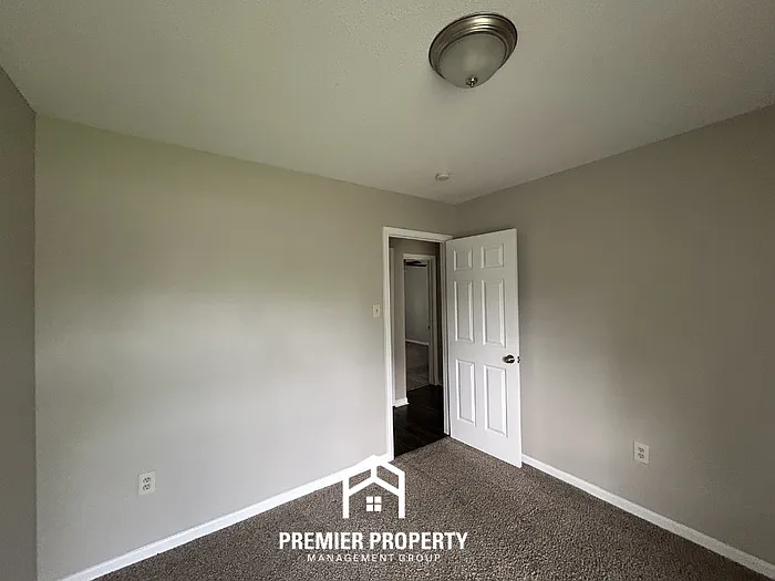 970 Millcreek Pl — Photo 17