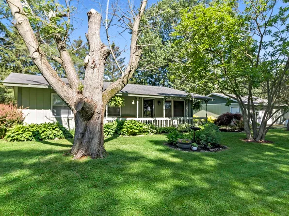 275 Lake St, Upland, IN 46989