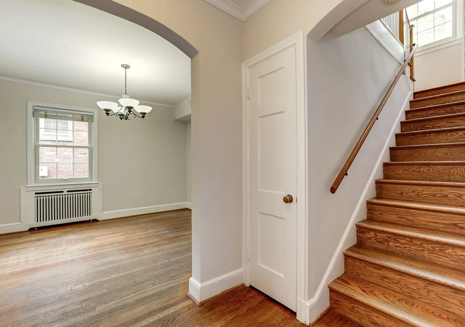 3 Bed Colonial in AU Park | Finished Basement | Fenced Yard & Large Deck — Photo 2