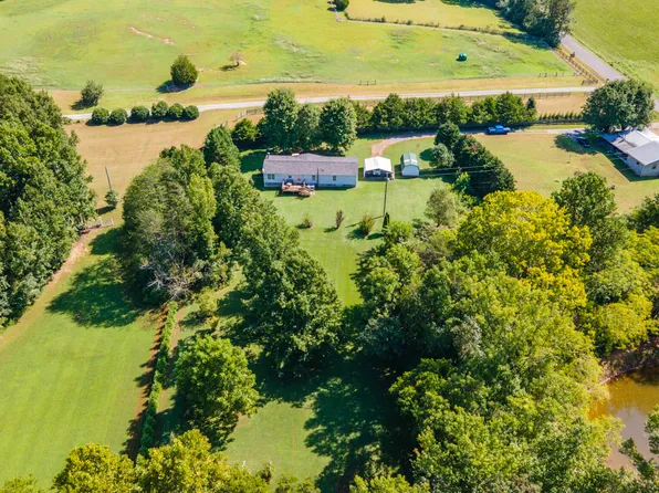 1205 Belltown Rd, Tellico Plains, TN 37385