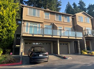 23300 SE Black Nugget Rd UNIT D1, Issaquah, WA 98029