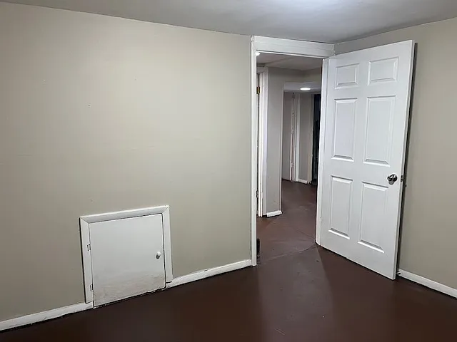 Living Room (looking into the common area).