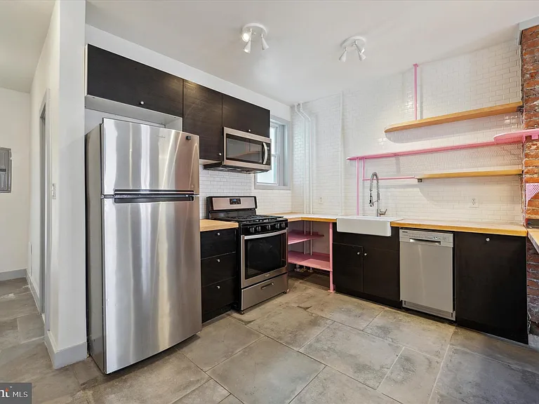 1721 S 18th St #2 — Photo 6