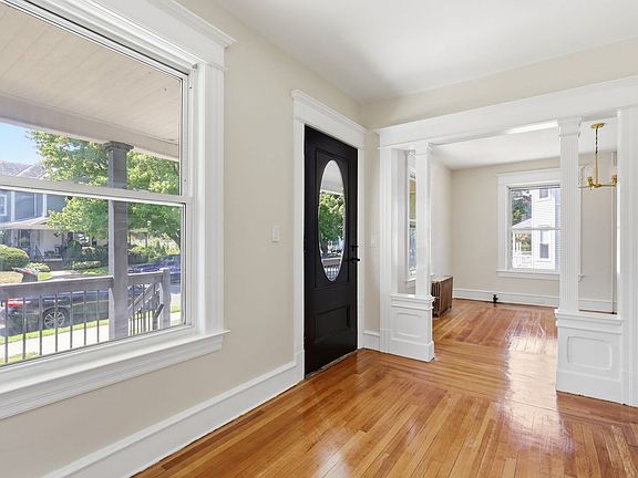 5th image of 24 Washington Ave