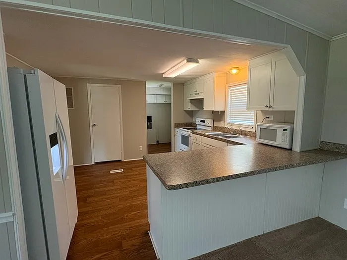9714 Seymour Ln — Photo 8