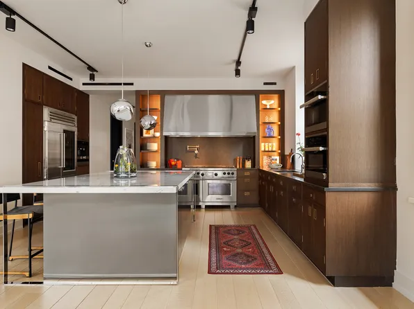 443 Greenwich Street image 9 of 30