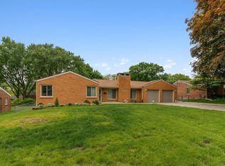 7119 Sunset Ter, Windsor Heights, IA 50324