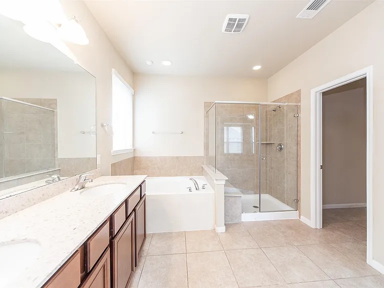 6202 Eden Prairie Dr — Photo 17
