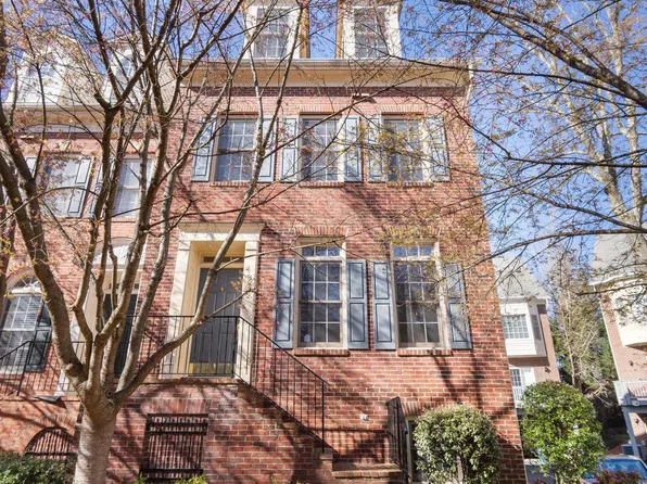 8882 Ashgrove House Ln, Vienna, VA 22182