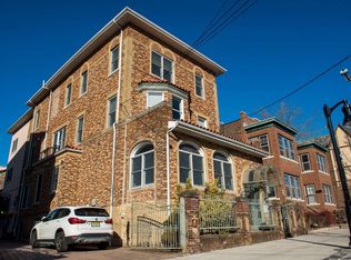 209 Palisade Ave, Union City, NJ 07087