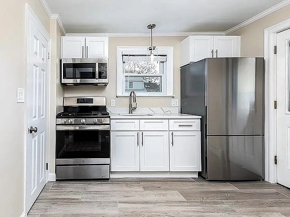 3rd image of 31 Cabot St #3