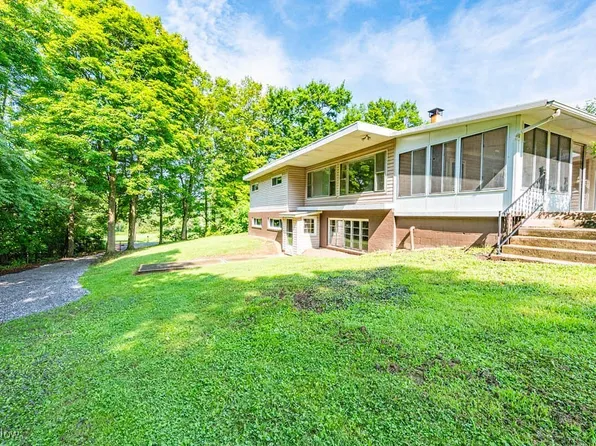 4802 Lower Elkton Rd, Leetonia, OH 44431