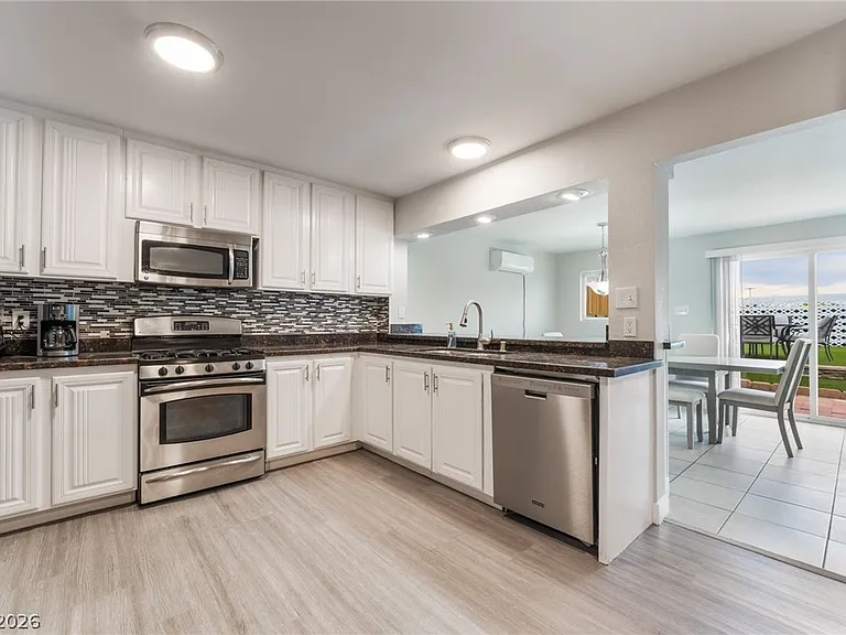 3992 Chinchilla Ave — Photo 12