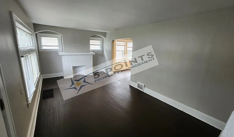 20609 Hillgrove Ave — Photo 17