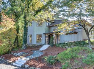 382 Penn Lake Dr, Reidsville, NC 27320