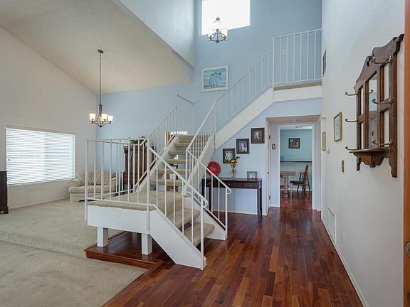 5th image of 853 Mirage Ct