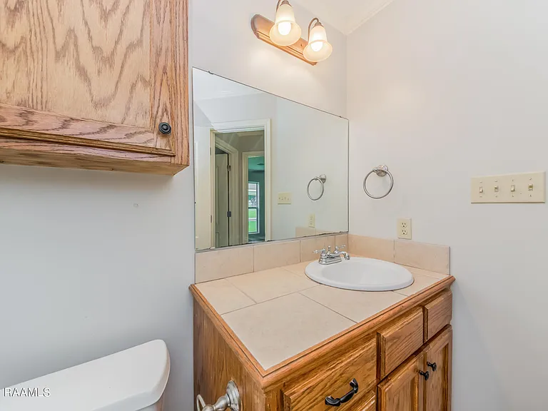 1029A Gary Dr — Photo 10