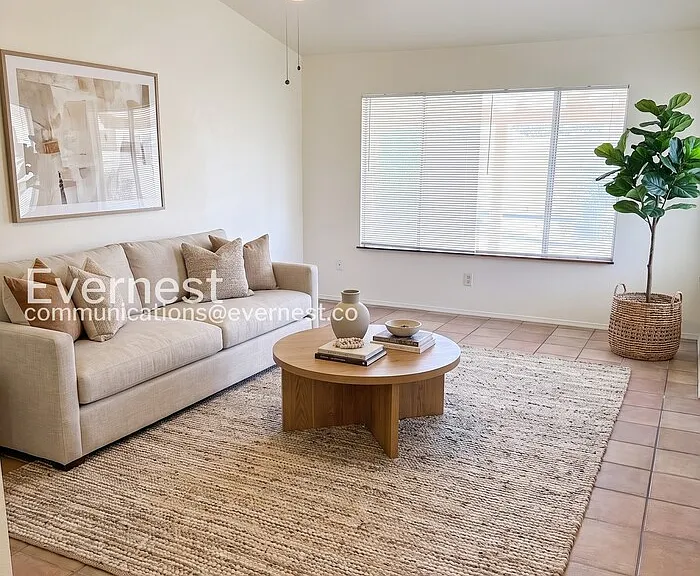 9820 N Sun Vista Pl — Photo 2