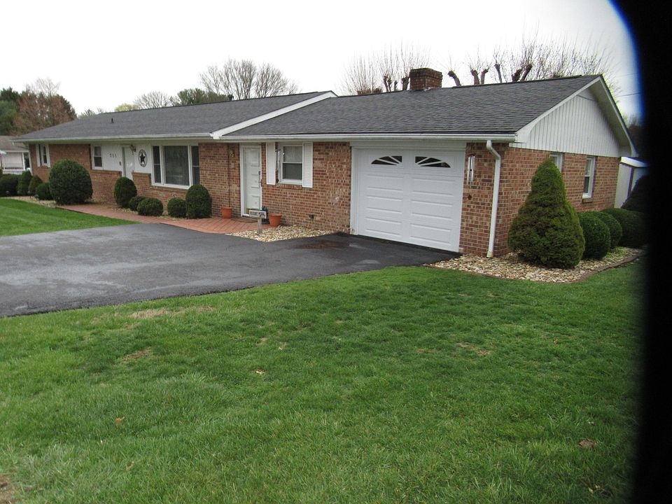 1st image of 251 Cloverfield Ln