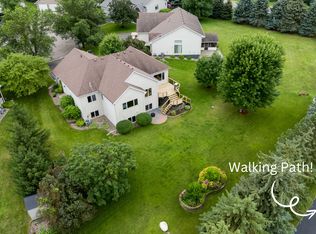 808 Bridle Creek Ln, Jordan, MN 55352