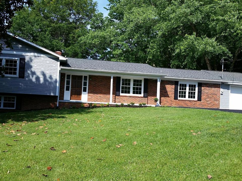 1st image of 1700 Foxboro Dr