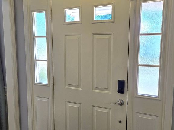 5th image of 4517 Crosland Dr