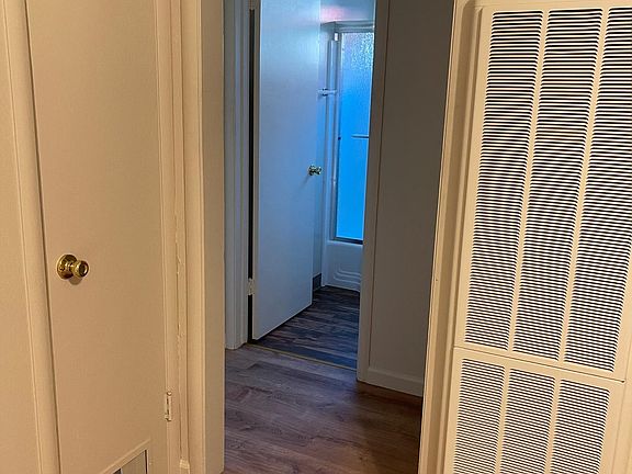 3rd image of 442 S 5th St #3