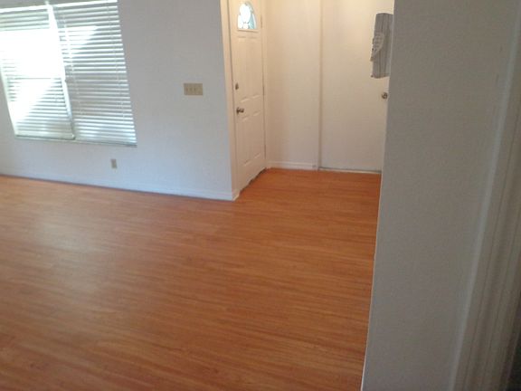 2nd image of 132 Bristol Cir