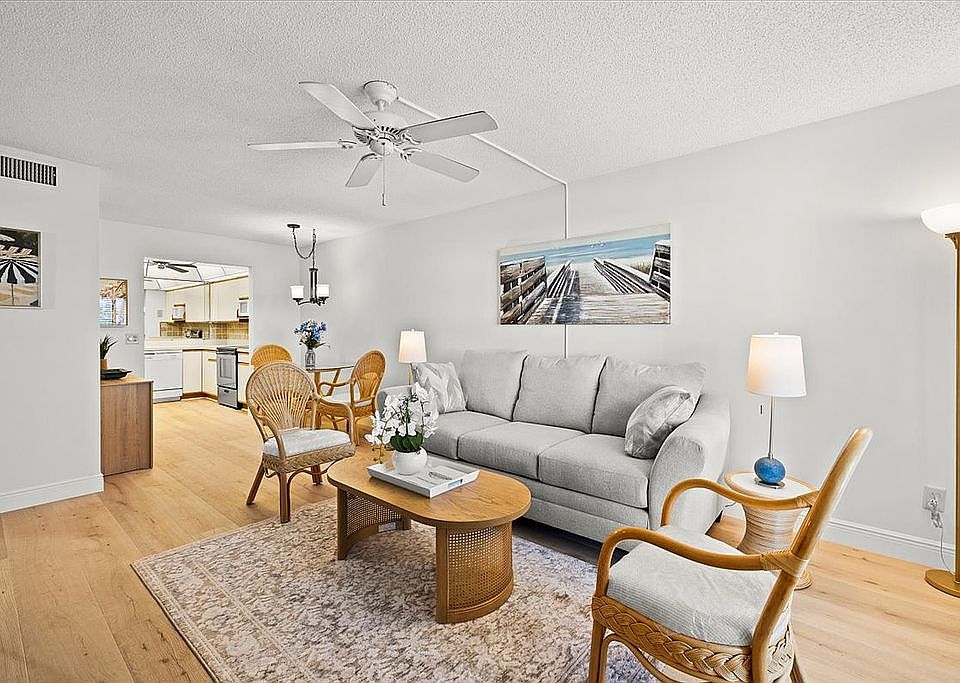 Living Room 01