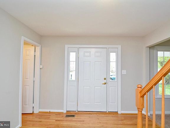 4th image of 15608 Neath Dr