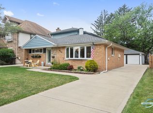 470 N Oak St, Elmhurst, IL 60126