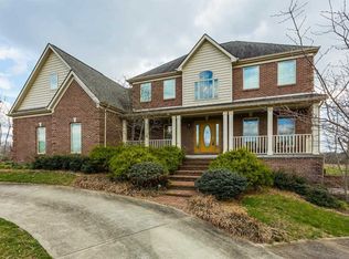 401 Hawthorne Dr, Nicholasville, KY 40356