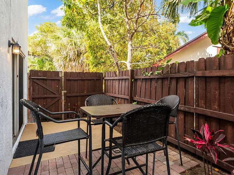 308 Southwind Ct #1 — Photo 9
