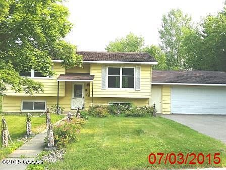 1st image of 805 1st Ave NE