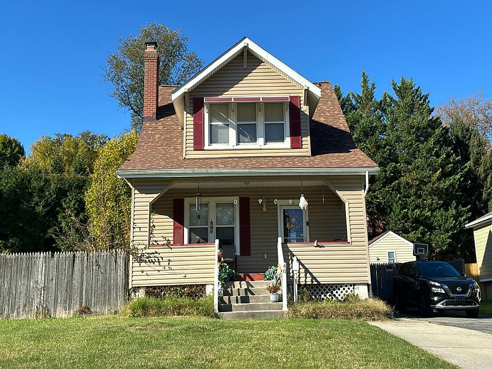 1st image of 40 Wade Ave