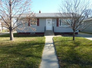 1207 7th Ave SE, Jamestown, ND 58401