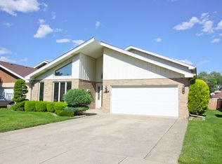 4523 Madison Ave, Brookfield, IL 60513