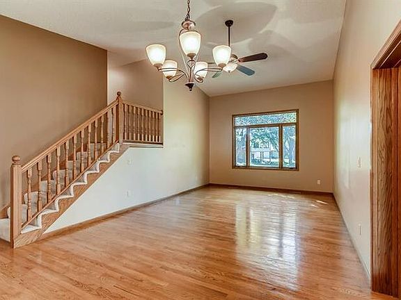 3rd image of 15109 Southwind Dr