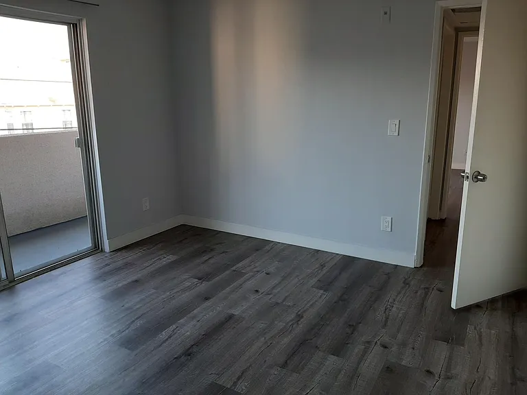Edgemont Apartments — Photo 4