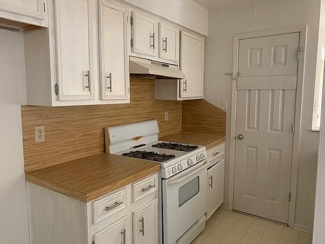 1st image of 9003 Sparkling Creek Dr #4