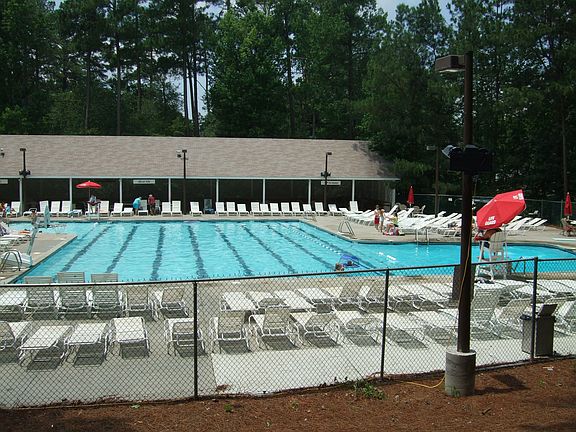 Harrington Grove Swim & Racquet Club