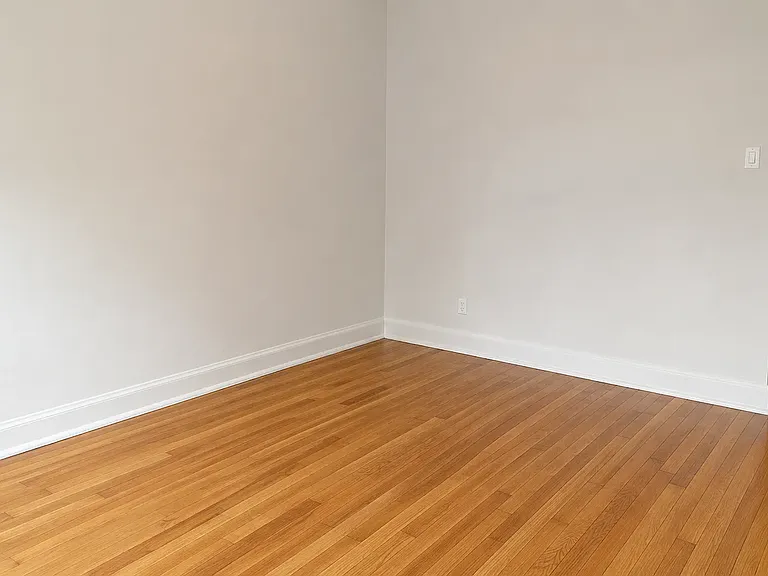 504 E 88th St #4C — Photo 7
