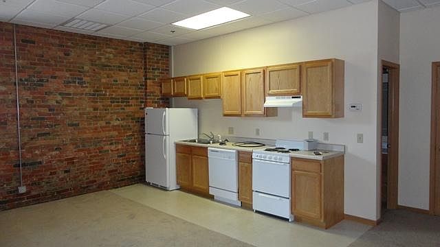 2nd image of 227 N 9th St #103