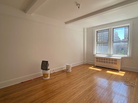 2nd image of 200 W 70th St APT 8J