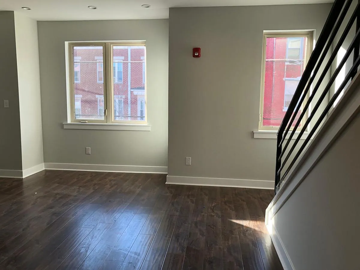 2 bed, 1200 sqft, $1,700 — Photo 3