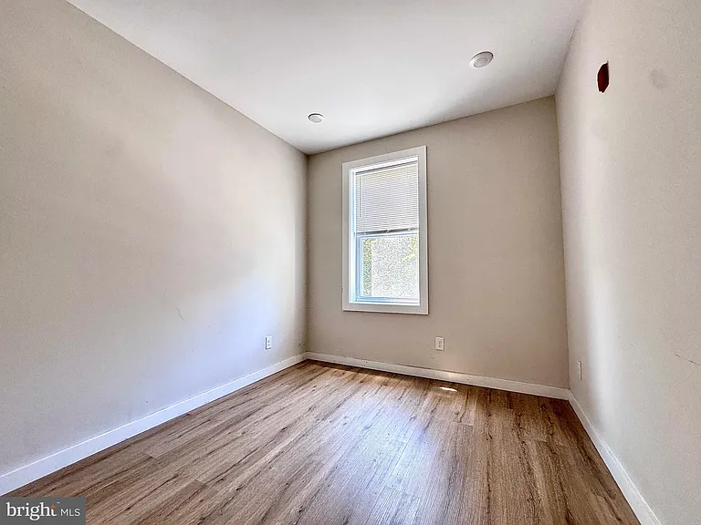 255 S 44th St #3 — Photo 5