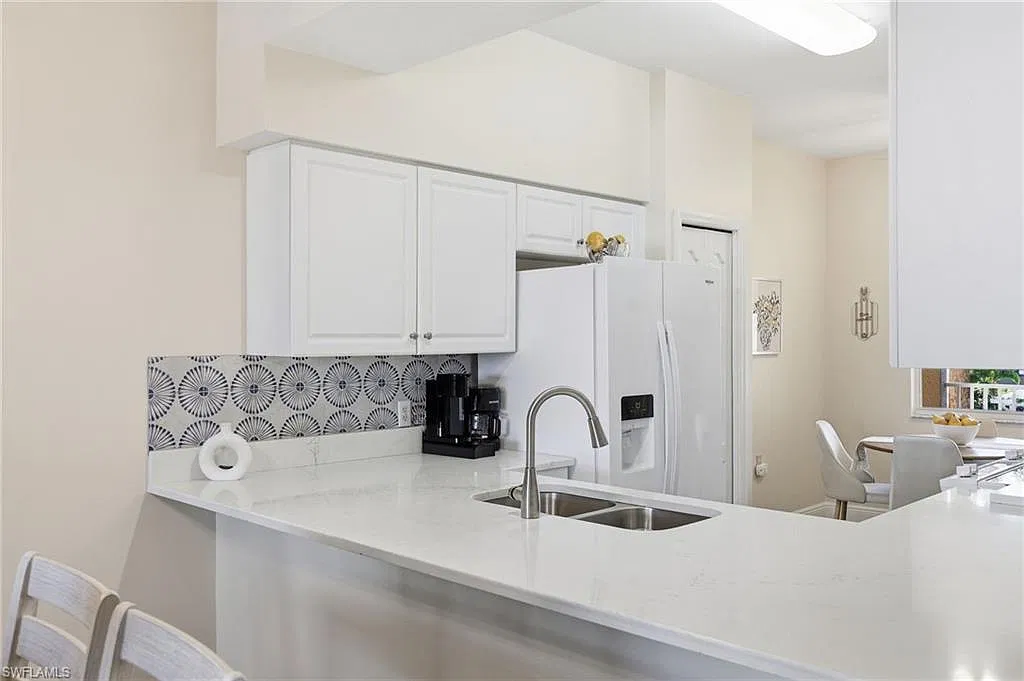 2 bed, 2.0 bath, 1194 sqft, $5,500 — Photo 4