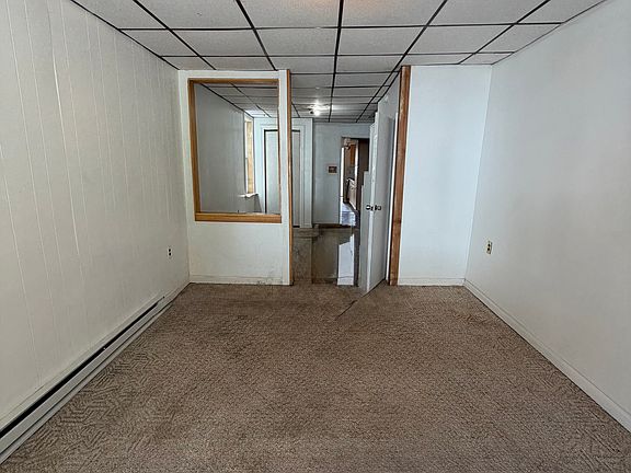 2nd image of 1604 Market St