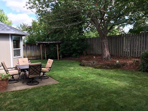 3rd image of 5550 SW Otana Pl