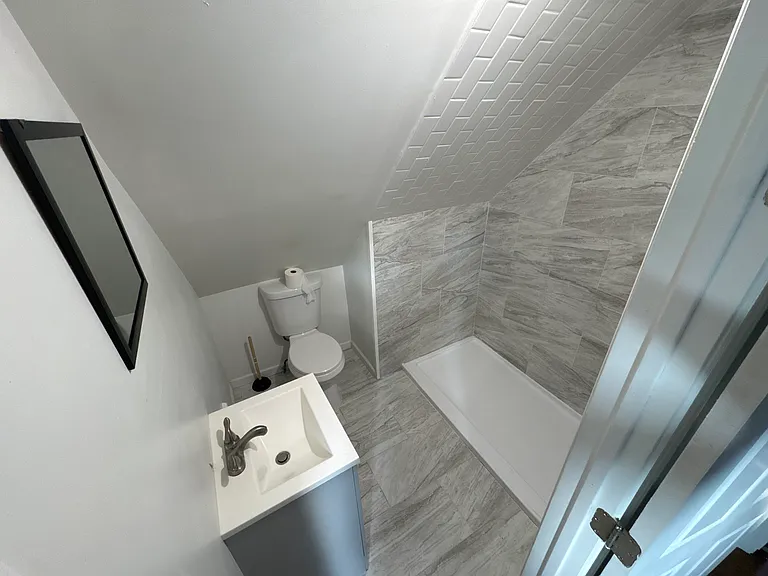 88 N 6th St #3 — Photo 7